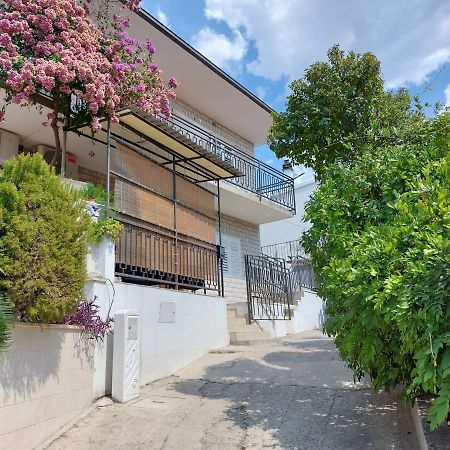 Apartmani Luka Baška Voda Zewnętrze zdjęcie