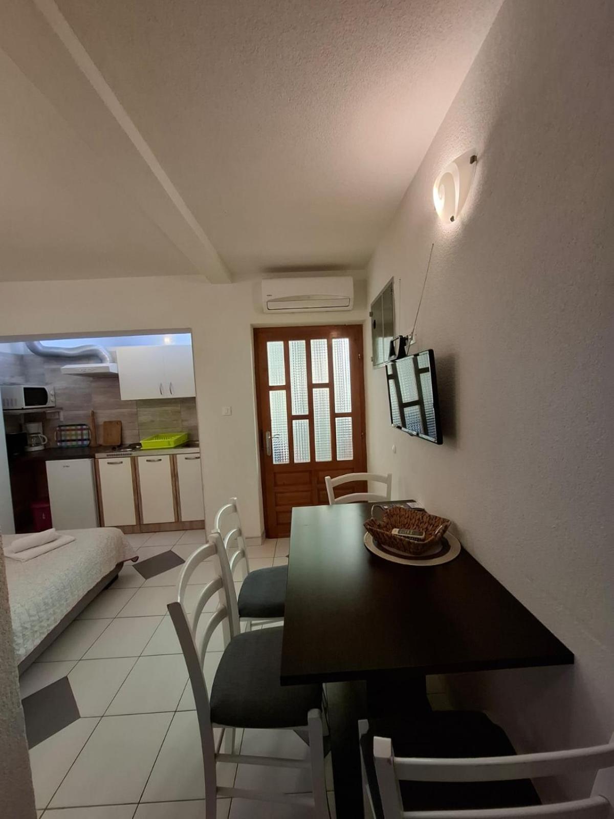 Apartmani Luka Baška Voda Zewnętrze zdjęcie