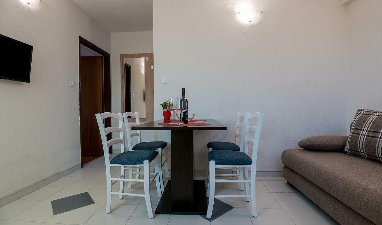 Apartmani Luka Baška Voda Zewnętrze zdjęcie