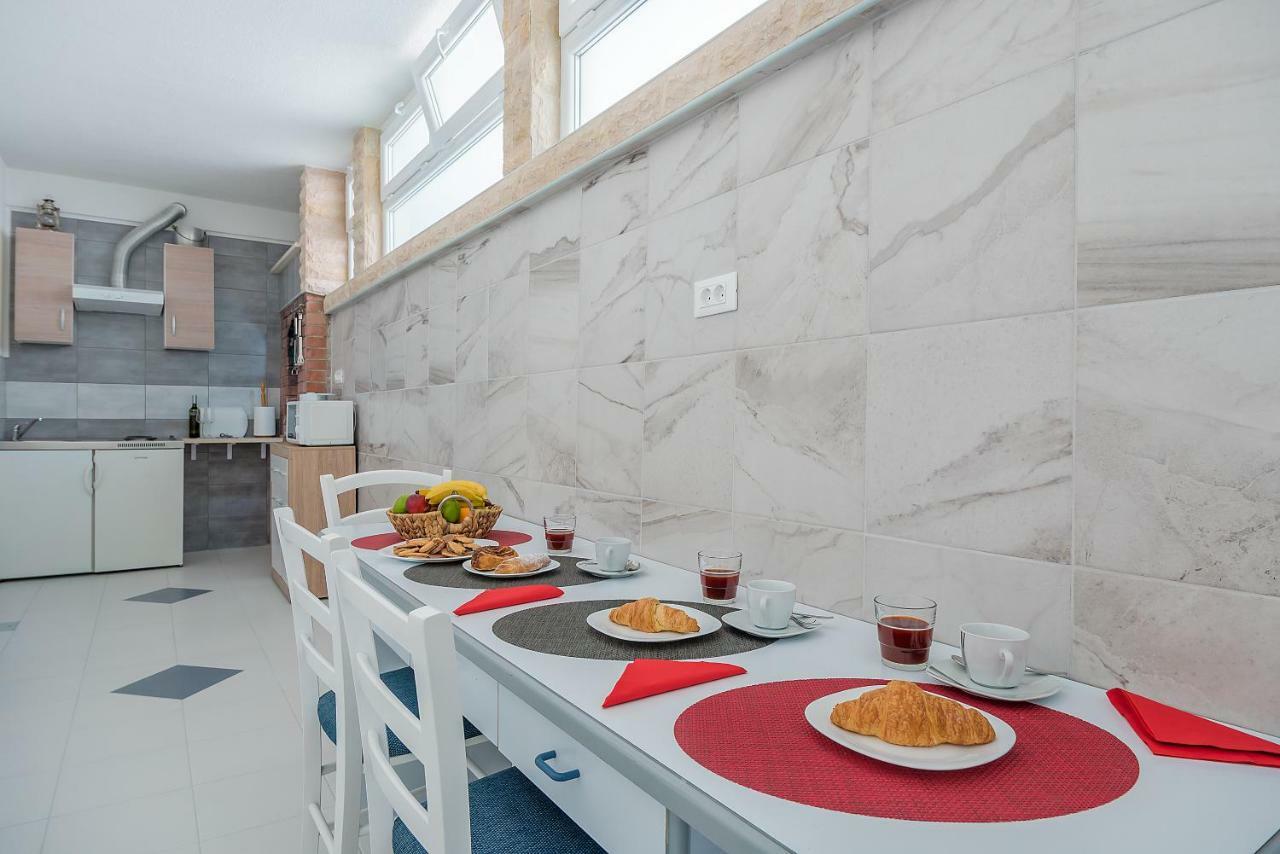 Apartmani Luka Baška Voda Zewnętrze zdjęcie