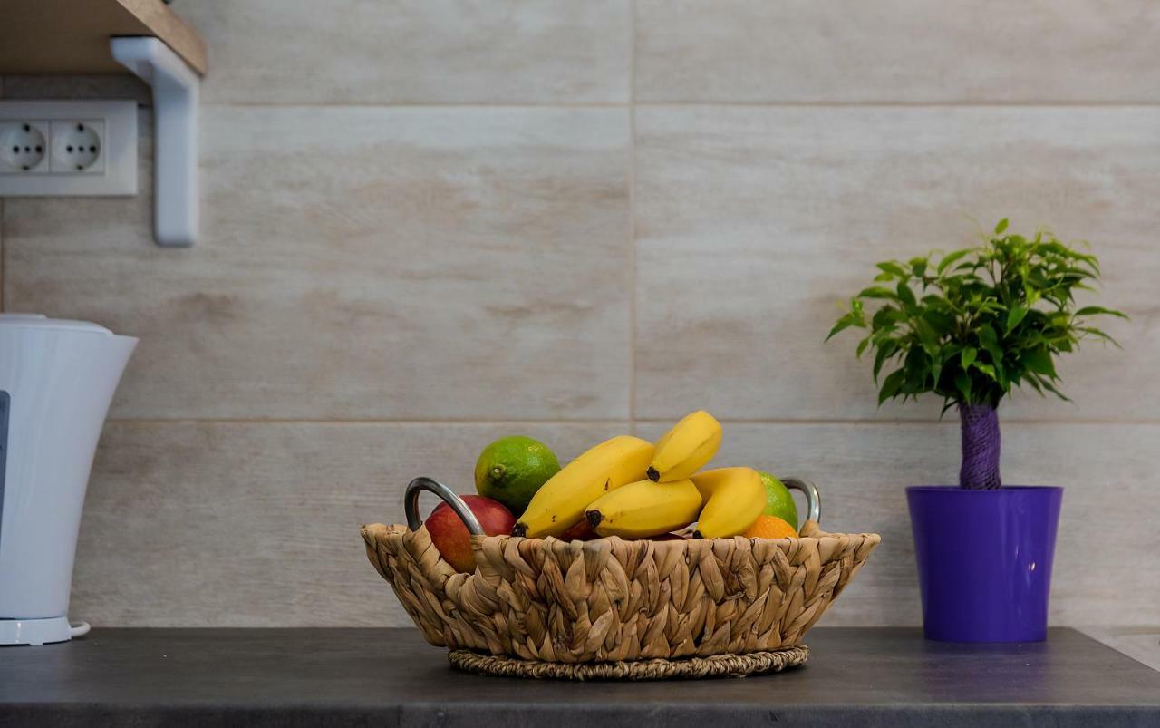 Apartmani Luka Baška Voda Zewnętrze zdjęcie