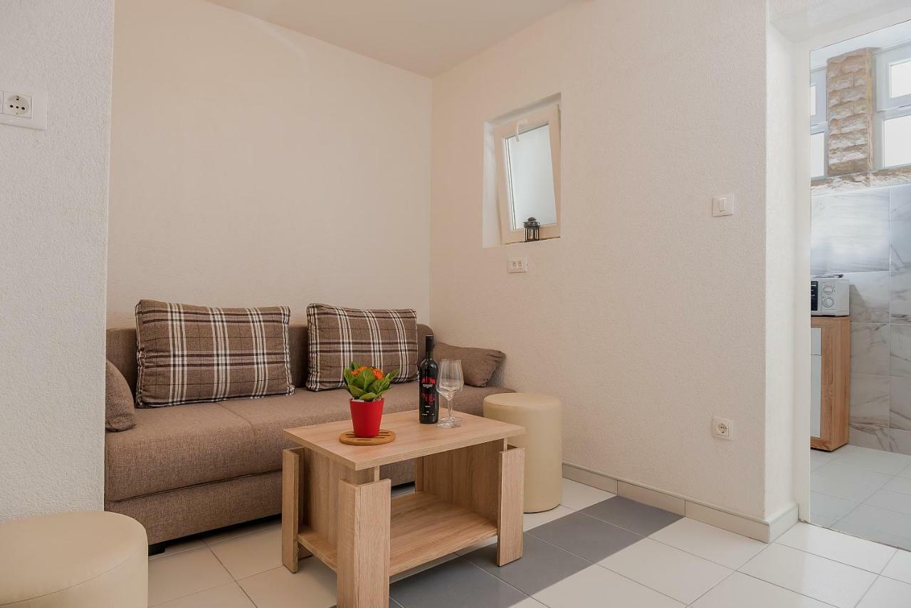 Apartmani Luka Baška Voda Zewnętrze zdjęcie