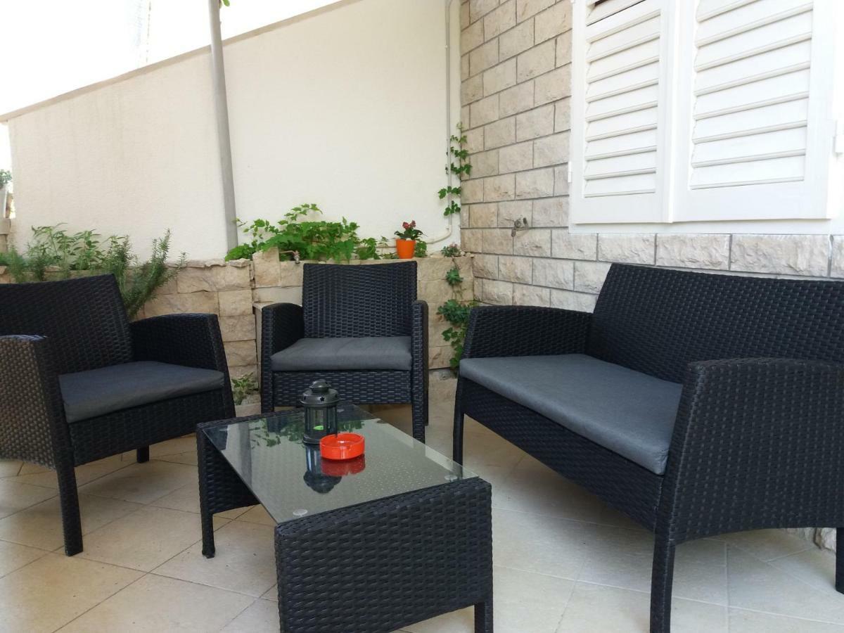 Apartmani Luka Baška Voda Zewnętrze zdjęcie